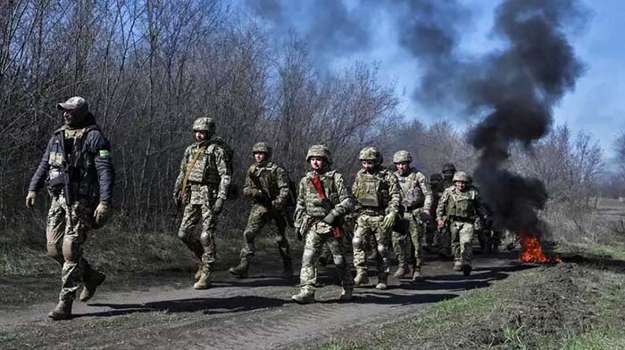Mando de la brigada de las Fuerzas Armadas ucranianas calificó a Zelensky de traidor